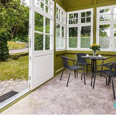 شقة Apartament Z Weranda W Dworku Oliwskim *